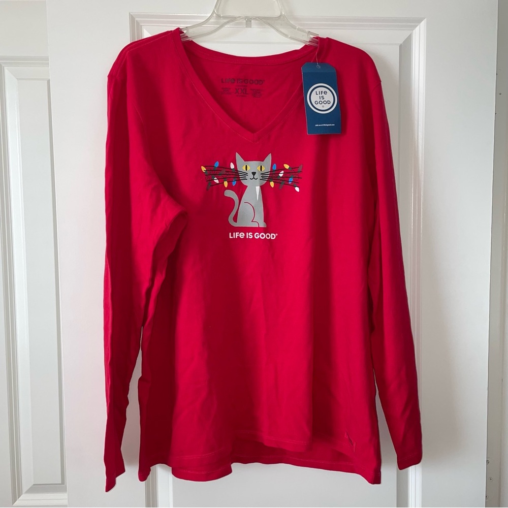 Life is Good Ladies Long Sleeve T-shirt Cat Kitty w/ Christmas Lights NWT
